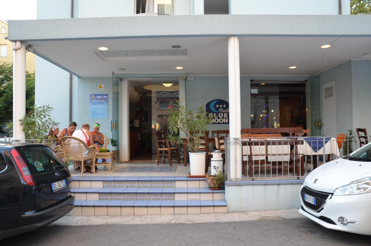 Hotel Blue Moon Rimini Exteriör bild